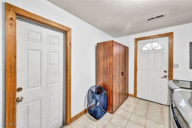 5699 Eastlake Road, Medina, OH 44215