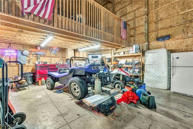 5699 Eastlake Road, Medina, OH 44215