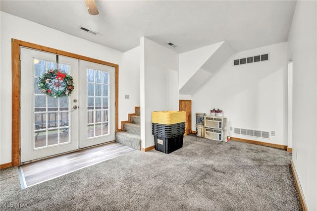 5699 Eastlake Road, Medina, OH 44215