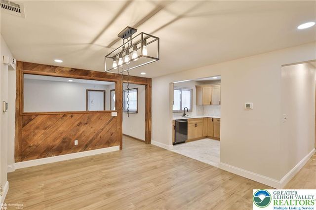 7718 Sweetwood Drive, Lower Macungie Twp, PA 18062