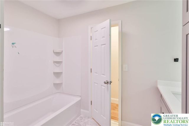 7718 Sweetwood Drive, Lower Macungie Twp, PA 18062