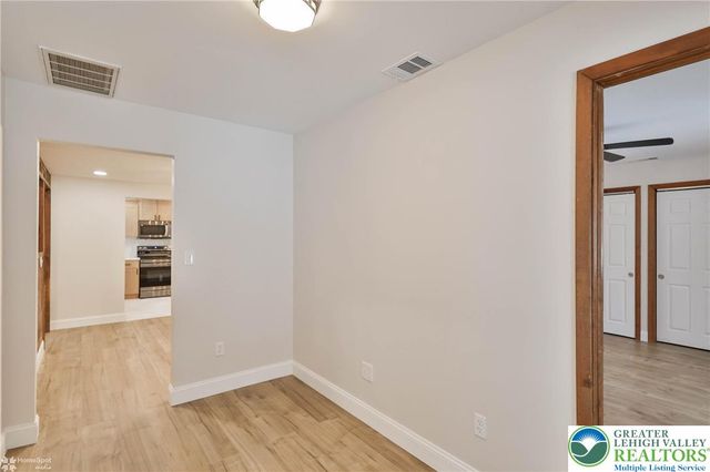 7718 Sweetwood Drive, Lower Macungie Twp, PA 18062