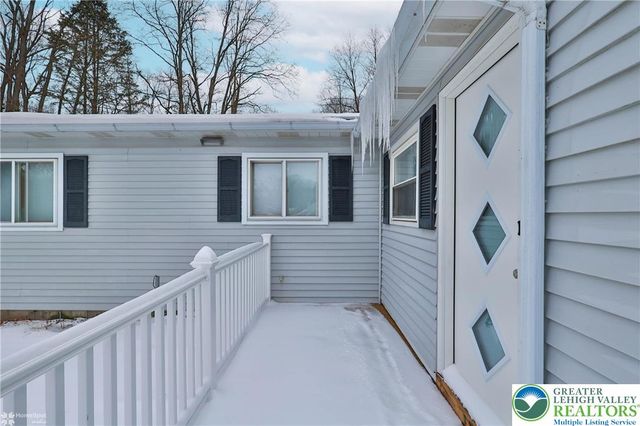 7718 Sweetwood Drive, Lower Macungie Twp, PA 18062