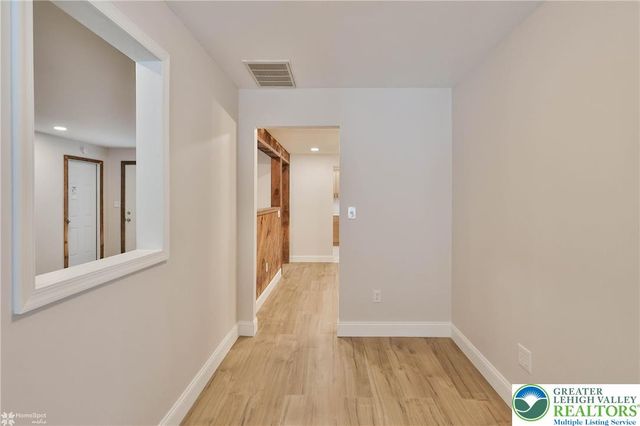 7718 Sweetwood Drive, Lower Macungie Twp, PA 18062