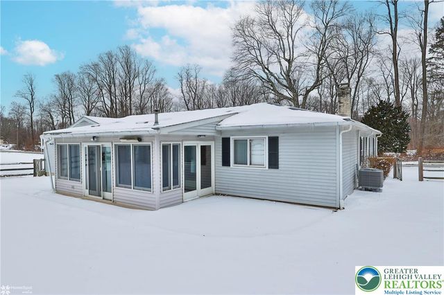 7718 Sweetwood Drive, Lower Macungie Twp, PA 18062