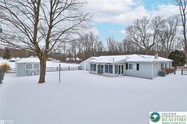 7718 Sweetwood Drive, Lower Macungie Twp, PA 18062