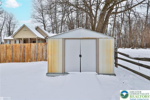 7718 Sweetwood Drive, Lower Macungie Twp, PA 18062