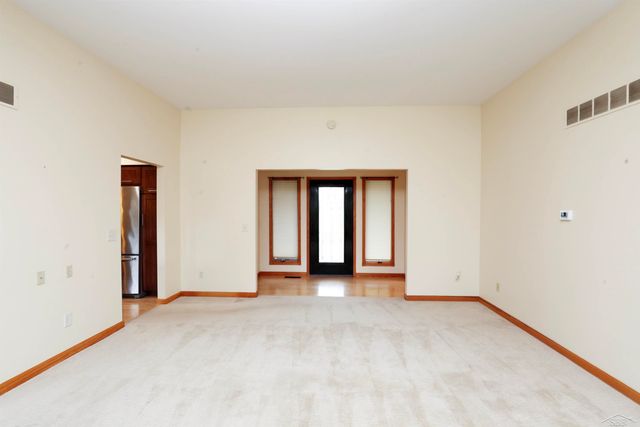 1349 Kennely Road, Saginaw, MI 48609