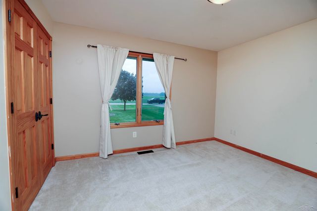 1349 Kennely Road, Saginaw, MI 48609