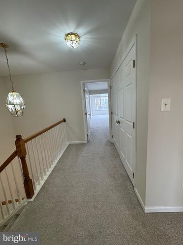 25192 WHIPPOORWILL TER, Chantilly, VA 20152