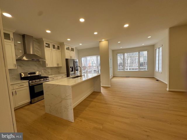 25192 WHIPPOORWILL TER, Chantilly, VA 20152