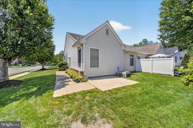 71 BURHOLME DR, Hamilton, NJ 08691
