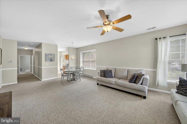 71 BURHOLME DR, Hamilton, NJ 08691
