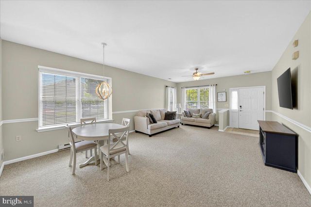 71 BURHOLME DR, Hamilton, NJ 08691