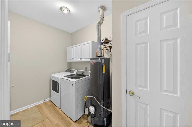 71 BURHOLME DR, Hamilton, NJ 08691