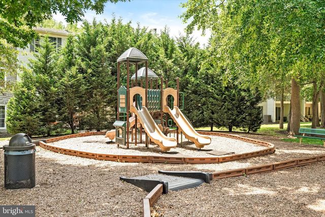 66 MULBERRY CT, Hamilton, NJ 08619