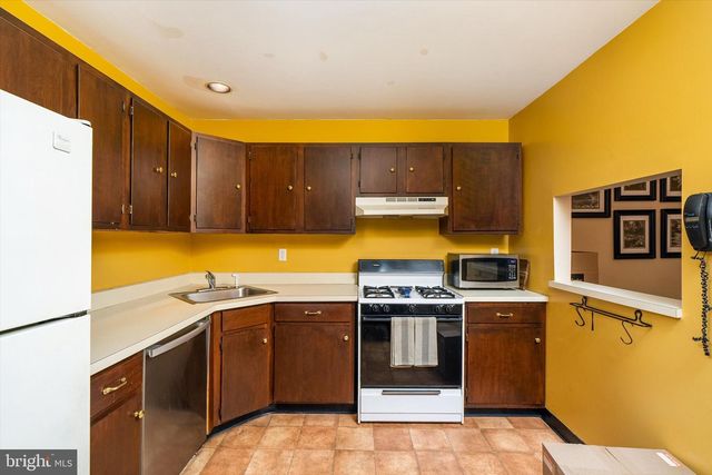 66 MULBERRY CT, Hamilton, NJ 08619