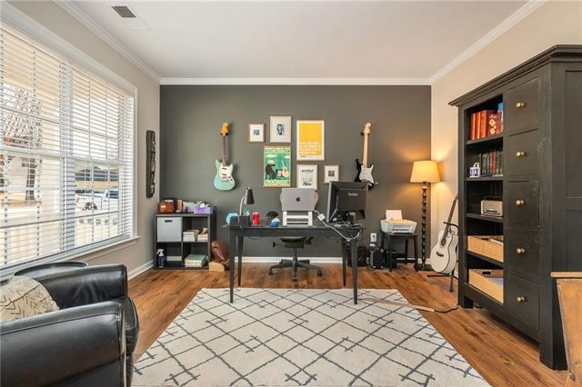 405 Edgebrooke Lane, Woodstock, GA 30188