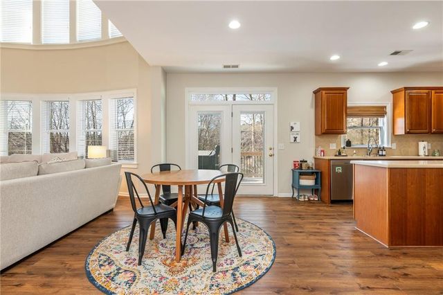 405 Edgebrooke Lane, Woodstock, GA 30188