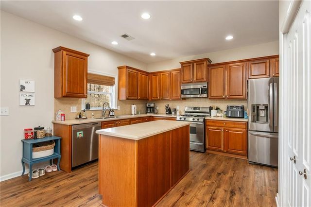 405 Edgebrooke Lane, Woodstock, GA 30188