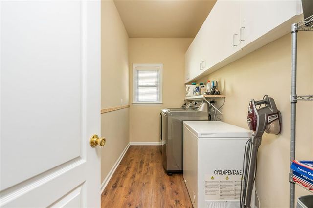 405 Edgebrooke Lane, Woodstock, GA 30188