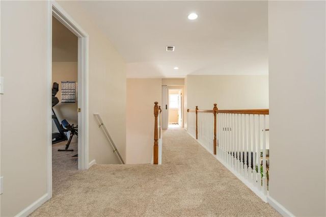 405 Edgebrooke Lane, Woodstock, GA 30188