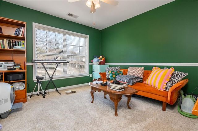 405 Edgebrooke Lane, Woodstock, GA 30188