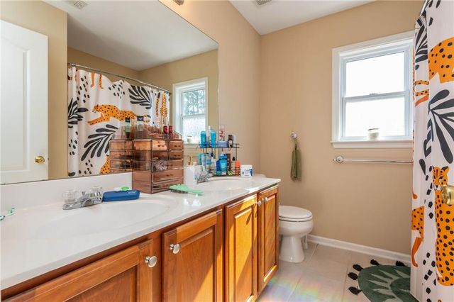 405 Edgebrooke Lane, Woodstock, GA 30188