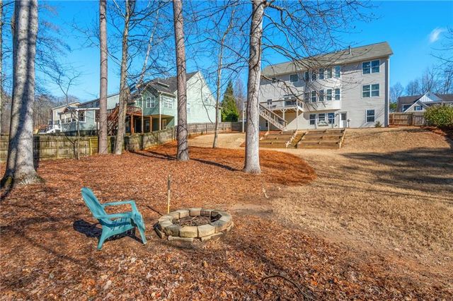 405 Edgebrooke Lane, Woodstock, GA 30188