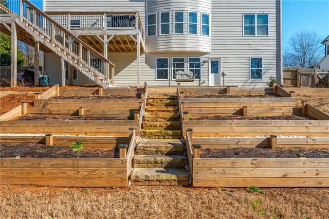 405 Edgebrooke Lane, Woodstock, GA 30188