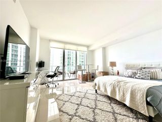 1300 Brickell Bay Dr 1205, Miami, FL 33131