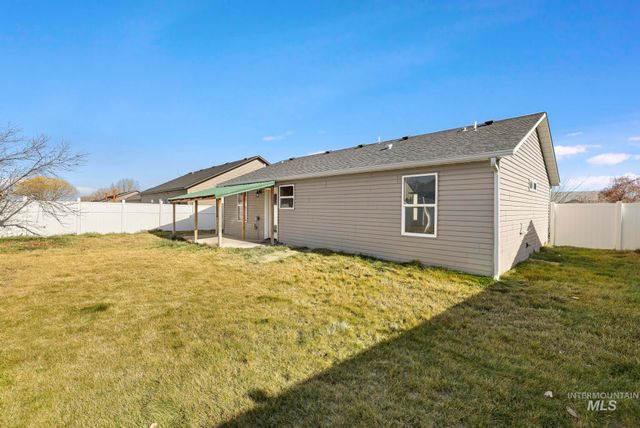 792 Birchwood Rd, Twin Falls, ID 83301