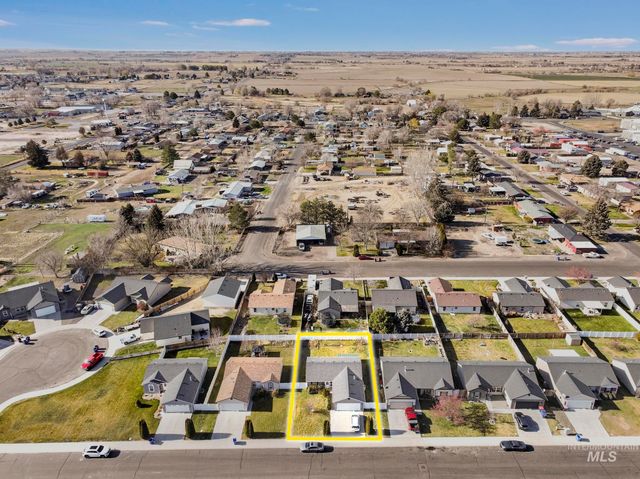 792 Birchwood Rd, Twin Falls, ID 83301