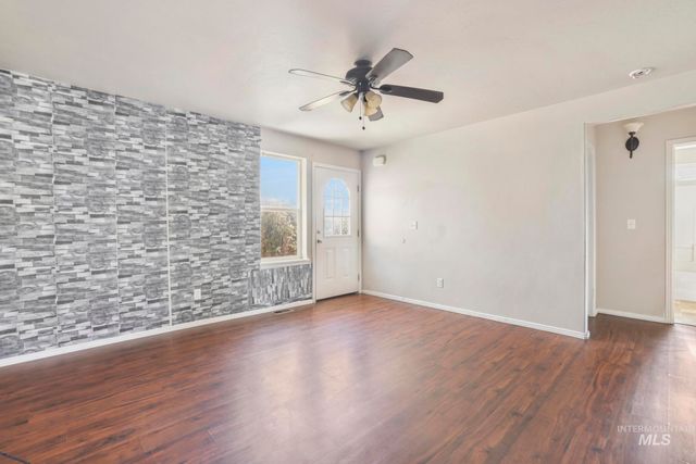 792 Birchwood Rd, Twin Falls, ID 83301