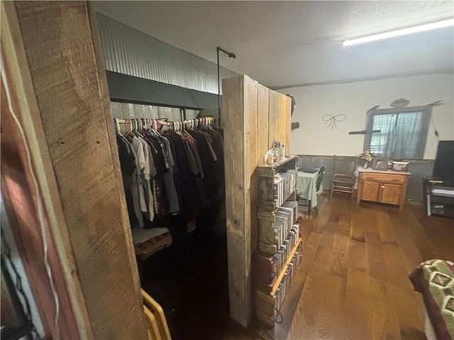 1212 Madison 2755, Kingston, AR 72742