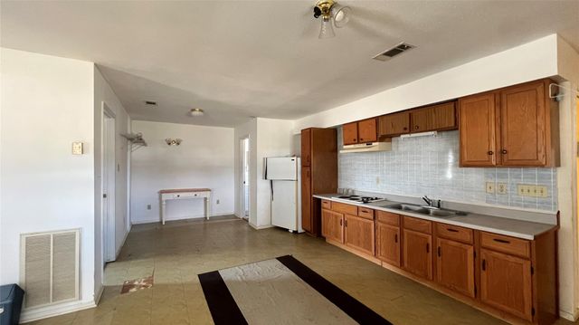 1421 Highway 36 N, Rosenberg, TX 77471