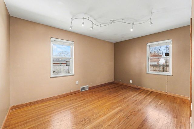 7741 Hohman Avenue, Munster, IN 46321