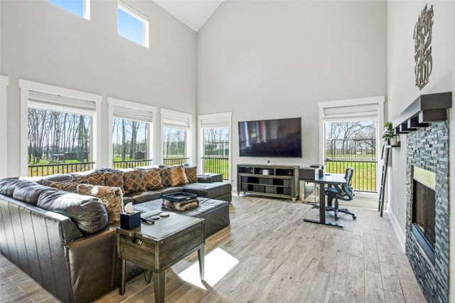 216 Glen Ellen Road, Pottsboro, TX 75076