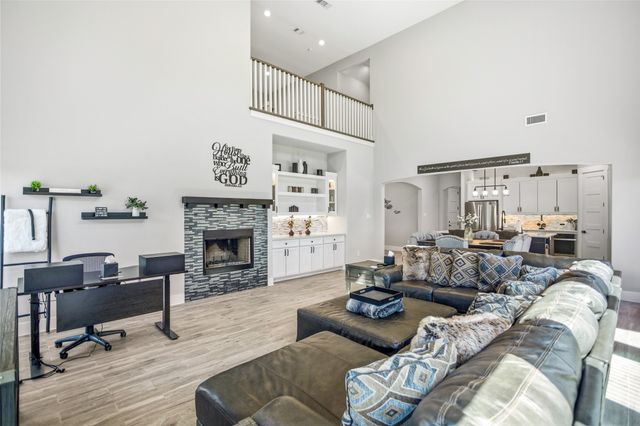 216 Glen Ellen Road, Pottsboro, TX 75076