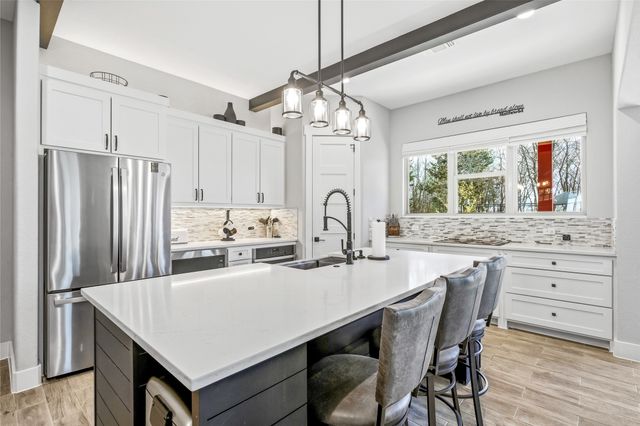 216 Glen Ellen Road, Pottsboro, TX 75076