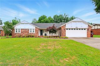 9010 Skypark Drive, Fort Smith, AR 72903