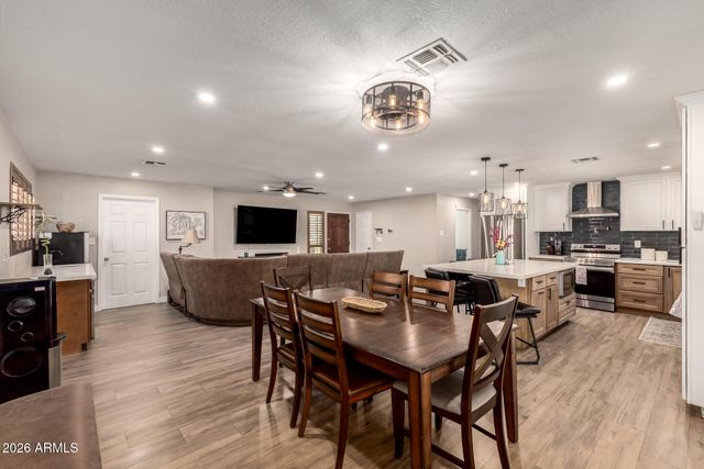 4208 N 79TH Avenue, Phoenix, AZ 85033