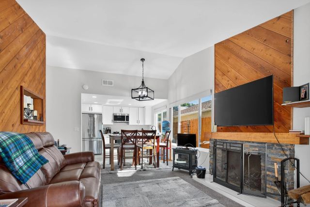 1461 Autumn Woods Pl., Escondido, CA 92029