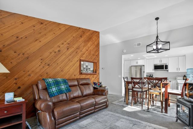 1461 Autumn Woods Pl., Escondido, CA 92029