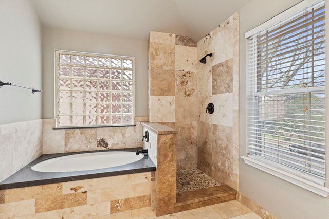 2020 Petrified Forest DR, Austin, TX 78747