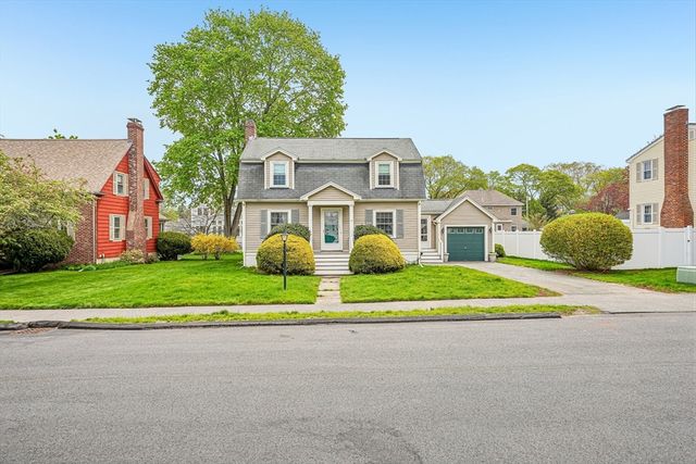 12 Puritan Rd, Danvers, MA 01923