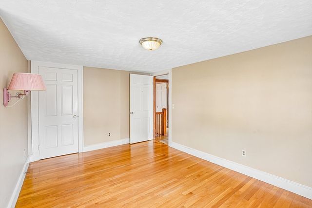 12 Puritan Rd, Danvers, MA 01923