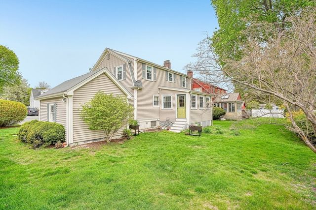 12 Puritan Rd, Danvers, MA 01923
