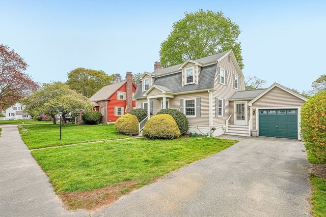 12 Puritan Rd, Danvers, MA 01923