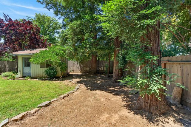 9161 Grove St, Elk Grove, CA 95624